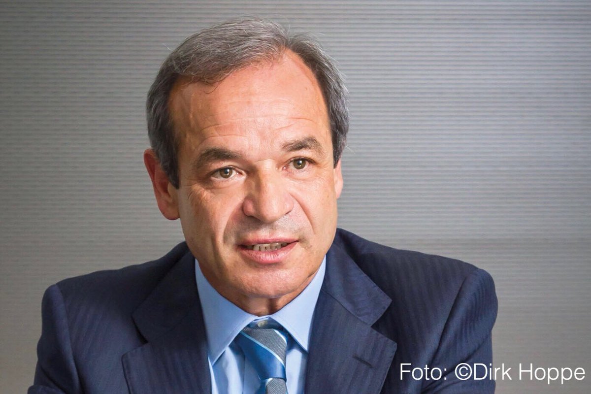 HOCHTIEF_AG's tweet image. „Durch unsere #solide #Entwicklung und unsere enorme #Projektpipeline sind wir #gut positioniert, unsere #Prognose für 2018 zu erfüllen und einen positiven #Ausblick geben zu können”, sagte #CEO #Marcelino #Fernández #Verdes
hochtief.de/hochtief/201.j…