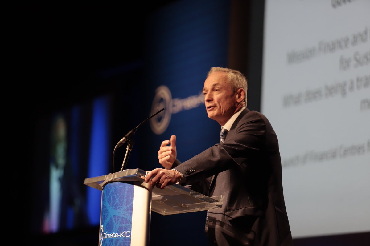 Government of Ireland tweet media