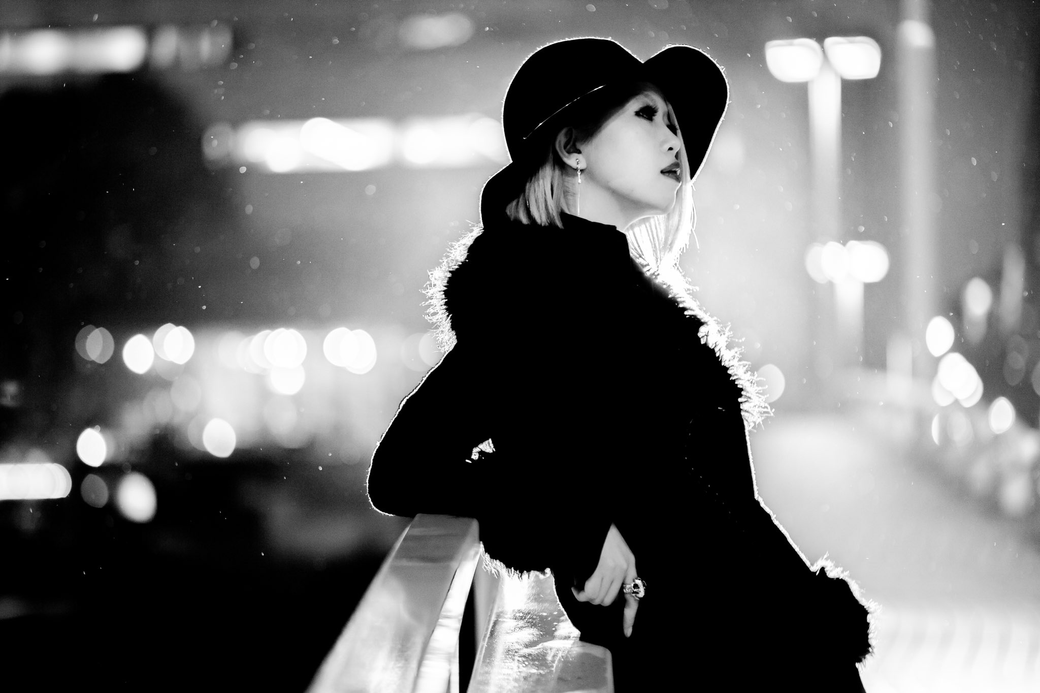 漆飴 Shitsui ポートレート撮影その2 モノクロも綺麗だなぁ カメラマン Tomohuminaitou ポートレート ポートレート撮影 被写体 個人撮影 個人モデル 写真好き ゴス Auaa トンネル撮影 モノクロ モノクロ写真 T Co