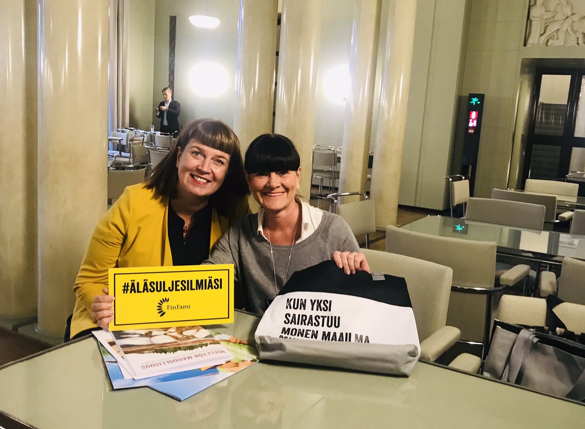 Pia Hytönen (@piahytonen) on Twitter photo Innostava tapaaminen kansanedustaja <a href="/mikaelanylander/">Mikaela Nylander</a> kanssa. Puhuimme mm.,kuinka voisimme yhdessä edistää lasten ja nuorten, jonka vanhempi sairastaa psyykkisesti, asemaa ja tukea. Jokainen lapsi ja nuori ja tuen tarpeessa oleva vanhempi ansaitsee mahdollisuuden
#äläsuljesilmiäsi Innostava tapaaminen kansanedustaja <a href="/mikaelanylander/">Mikaela Nylander</a> kanssa. Puhuimme mm.,kuinka voisimme yhdessä edistää lasten ja nuorten, jonka vanhempi sairastaa psyykkisesti, asemaa ja tukea. Jokainen lapsi ja nuori ja tuen tarpeessa oleva vanhempi ansaitsee mahdollisuuden
#äläsuljesilmiäsi