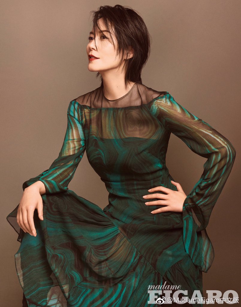 dramapotatoe's tweet photo. Yu Feihong is elegant for Madame Figaro China - November 2018 issue 

Full spread - https://t.co/ITsExca2cc

#俞飞鸿 #yufeihong #fayeyu https://t.co/lUXSXursae