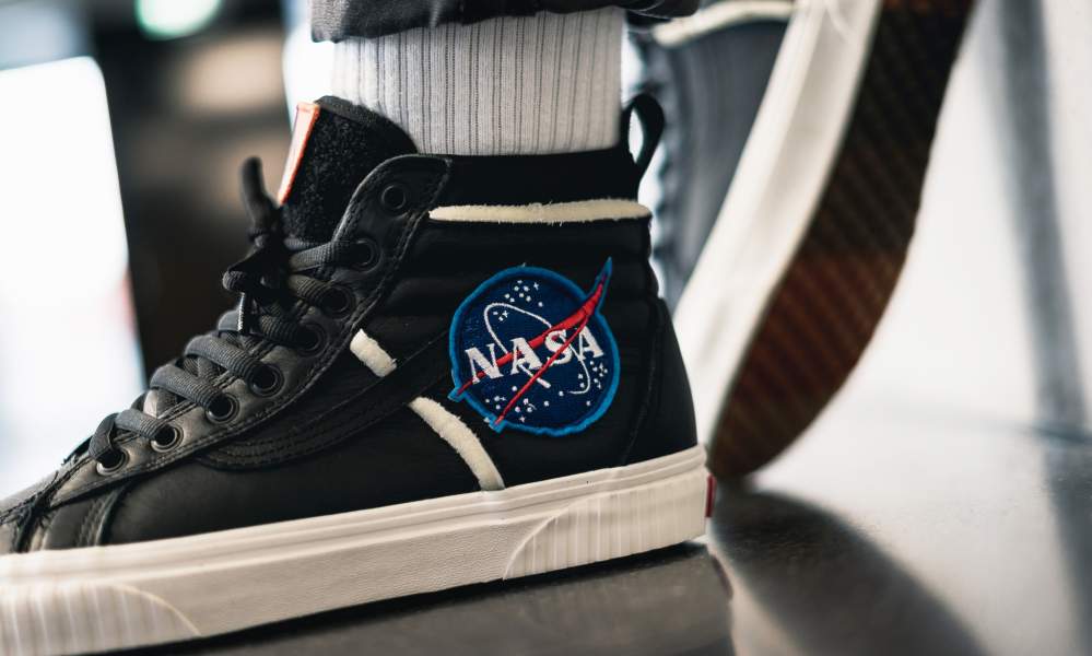 vans nasa 46