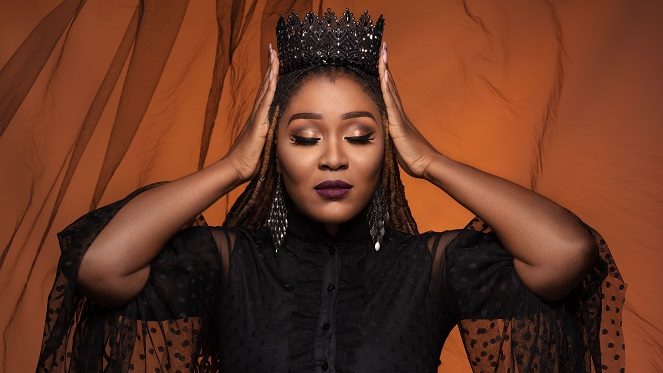 Zambezi_Lager's tweet photo. We are so excited to have @Lady_Zamar headlining at the #ZambeziLager Vic Falls Carnival 2018!! Grab your tickets now to a truly unforgettable New Year's experience
BUY TICKETS>> https://t.co/0CK7KcaMmF
JOIN EVENT >> https://t.co/H5wLsWaRIC
#ZambeziLager #ZimbabwesOwn #VFC2018 https://t.co/P2rBfgQSkO