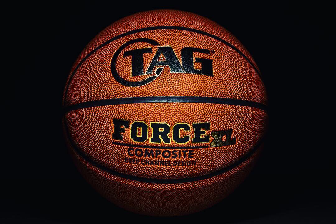 briansuman's tweet image. Is it #basketball season yet?
🏀
#sports #sportsphotography #imaginecapturecreate #dosomethingyouhaveneverdonebefore #tagsportsgear #behindthescenes #paulcbuff #sonya7iii .
#bts #pics by @andrea_tappero