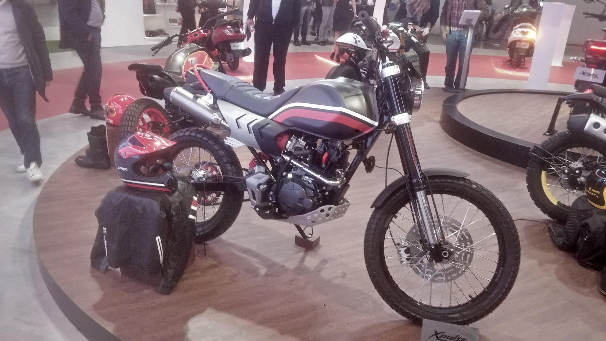 Hero scrambler cheap 200