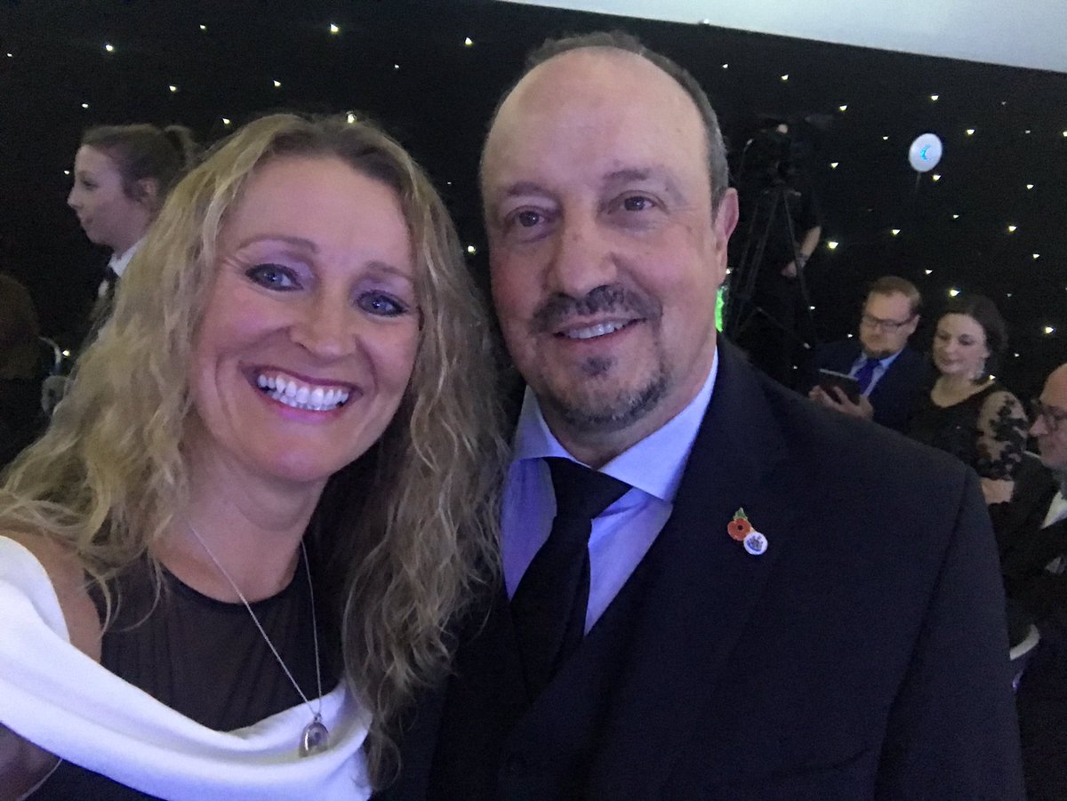 suzanneclarkeiv's tweet photo. Awesome night at the @NU_Foundation dinner. Always proud to sponsor the Disabled Player of the Year award(s). Rafa you are a star, great job @Lockers75, @GabbyLogan 
#NUFC #nufcfoundation #charitytuesday #givingback https://t.co/HTUKJ4ckla