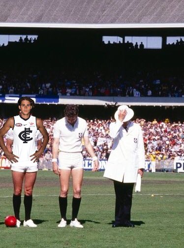 I like <a href="/CarltonFC/">Carlton FC</a>’s new alternative jumper but I feel like I’ve seen it before? 🤔