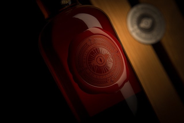 Whisky meets Dan Brown with the arrival of a new rare bottlings company called <a href="/Whiskilluminati/">Whisky Illuminati</a>. Oooh, mysterious!

Find out more here: bit.ly/2RwsAbj