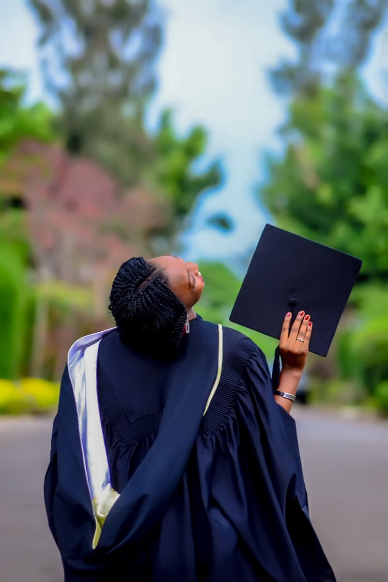 DorcasRutunda's tweet photo. "With all my heart and passion I will thank you, my God! I will give glory to your name, always and forever!"
Psalms 86:12 #Siyabonga
Bachelor of Science with Honours in Mechanical and Energy Engineering😎🎓
#URClassOf2018 https://t.co/tRnbvzvC43