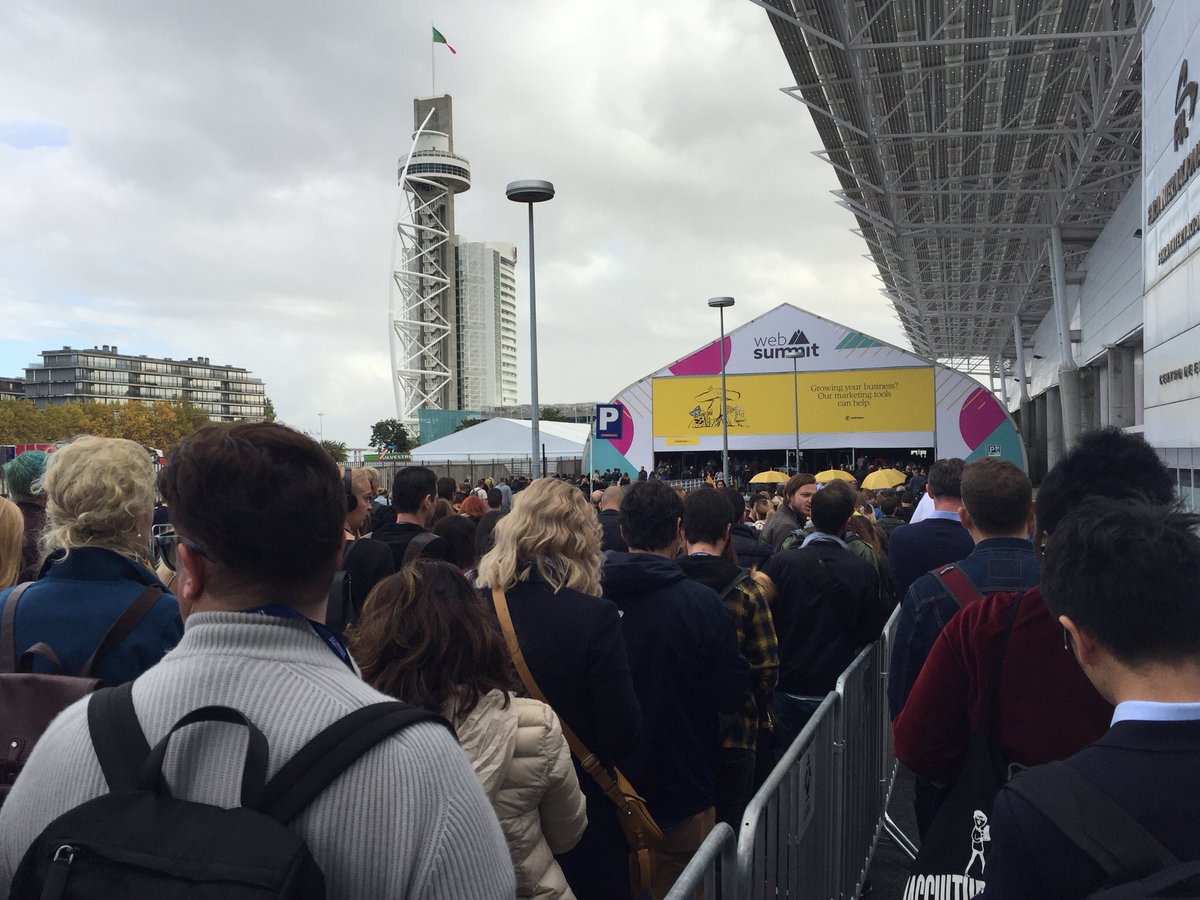 dotsbyOMD's tweet photo. “La historia la escriben los grandes, pero el futuro lo estamos escribiendo nosotros” Día 2 promete! #Websummit #dots by #OMD https://t.co/CrX1p2Xn4r