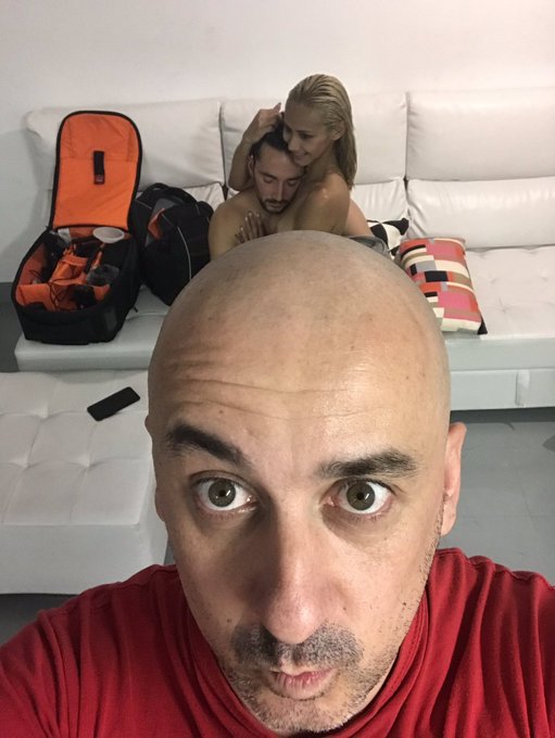#BTS Gerson &amp; @VeroLealX estrenandose para @Babes 🎬🎥#TopPassion #Oil https://t.co/fcsTycubNJ<a href="/tag/bts"class="tags">#BTS</a><a class="tags" target="_blank" title="On Twitter" href="/?out=eyJ0eXAiOiJKV1QiLCJhbGciOiJIUzUxMiJ9.eyJpYXQiOjE3MjY0NzcwNDEsImlzcyI6InR3cG9ybnN0YXJzLmNvbSIsIm5iZiI6MTcyNjQ3NzA0MSwiZXhwIjoxNzU4MDEzMDQxLCJyZWRpcmVjdF91cmwiOiJodHRwczovL3R3aXR0ZXIuY29tL1Zlcm9MZWFsWCJ9.oES1O38K1FGhfM0Is-L864_BbDdU6yyYMtKWoSCzYQ_a1PG5YNdLah0SNq7mUwRGbqmxVlroXFX719f8pg2wmw">@VeroLealX</a><a class="tags" href="/tag/babes">@babes</a><a href="/tag/oil"class="tags"><span>#oil</span></a><a href="/tag/toppassion"class="tags"><span>#toppassion</span></a>