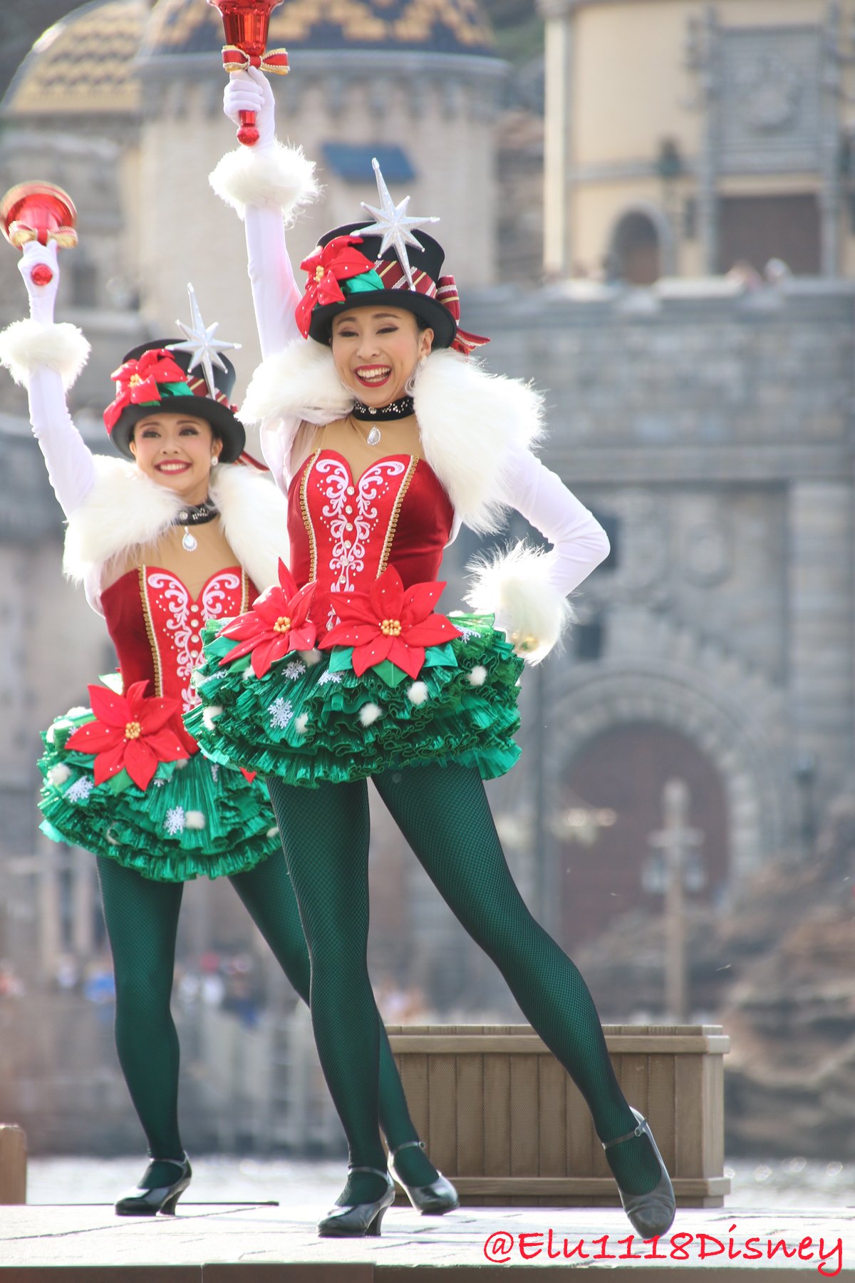 Twitter 上的 Elu 11 7 スニーク イッツ クリスマスタイム その ミキ広のダンサーさん Disney Tds Christmas ディズニークリスマス イッツクリスマスタイム ディズニーダンサー T Co Pmlxgyxcbn Twitter