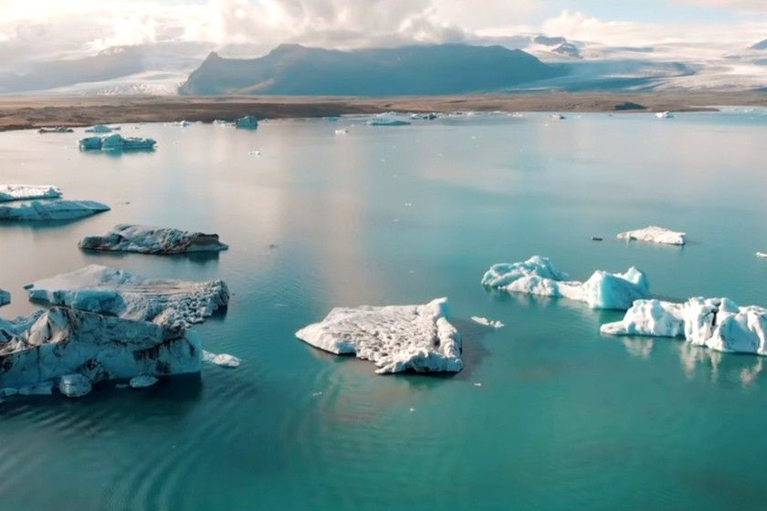 areavan's tweet image. Islandia, tierra de fuego y hielo, en tres minutos  buff.ly/2zvo7P2 vía @diarioviajero