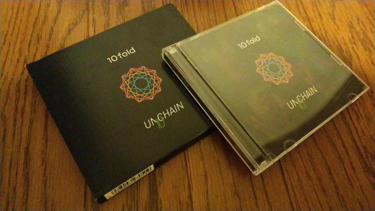 ricca_mon's tweet image. 今日、心待ちにしていた郵便物のもうひとつがこちら！
そそ、実は音源だけは先週 iTunes Store で買っちゃったばかりだったのだけど
特典DVDをどーーーしても手元に置いておきたくて！
#UNCHAIN
#10fold