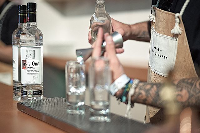 Athens bar show in full swing. Panos Kanatsoulis presenting the #zeroismyhero drink and telling the story behind it. Can't be more proud of what you guys did for the Ketel One World Class Challenge. Big thank you to the whole Greek team. #zeroismyhero #g… ift.tt/2PfkXt7