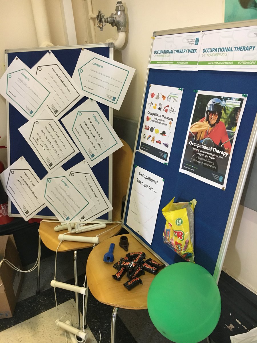 We are at the Blue Spa Cafe at CGH promoting the value of OT, come down and have a look 🤓💚 @Gloshosptherapy @gloshospitals @theRCOT #OTWeek2018 #valueofOT #OccupationalTherapy #lonelyballoon