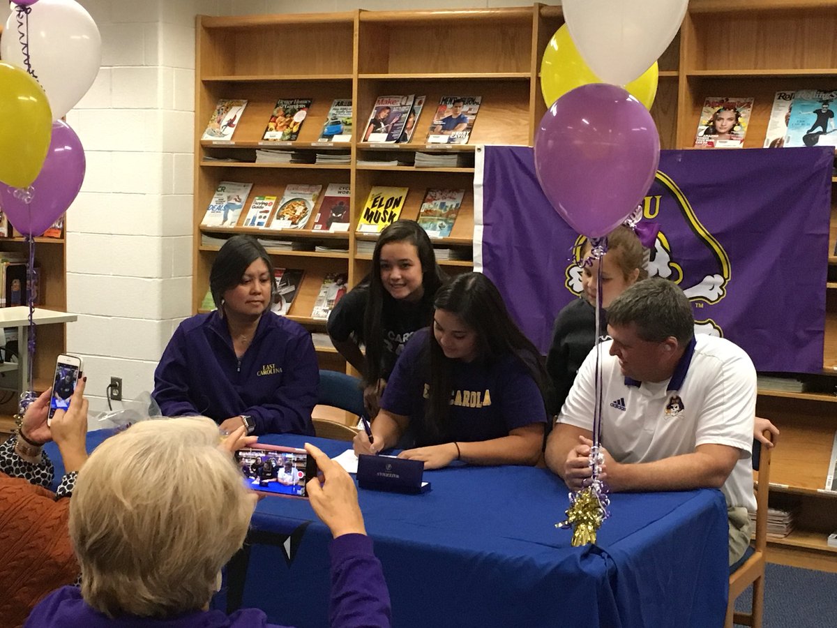 2BagsTraining tweet media