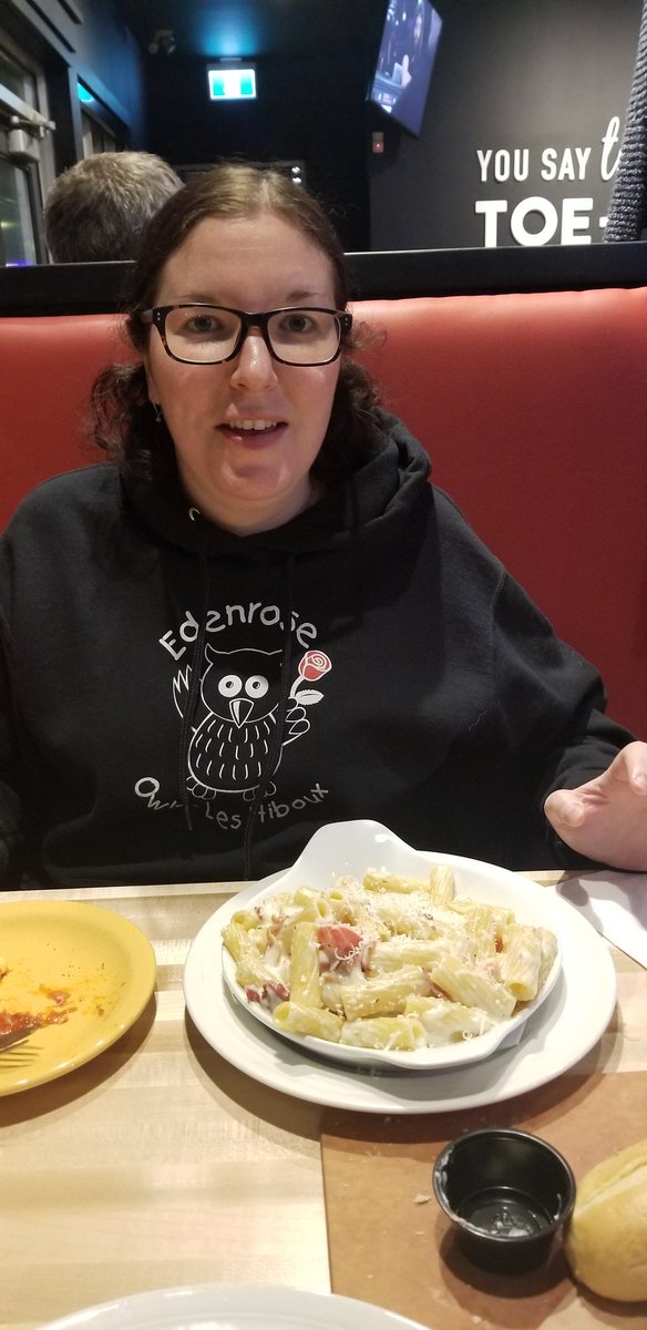 Trying out the new #infernomacandcheese from <a href="/eastsidemarios/">East Side Mario's</a> and the prosciutto wrapped mozzarella  both are big winners #delicious
