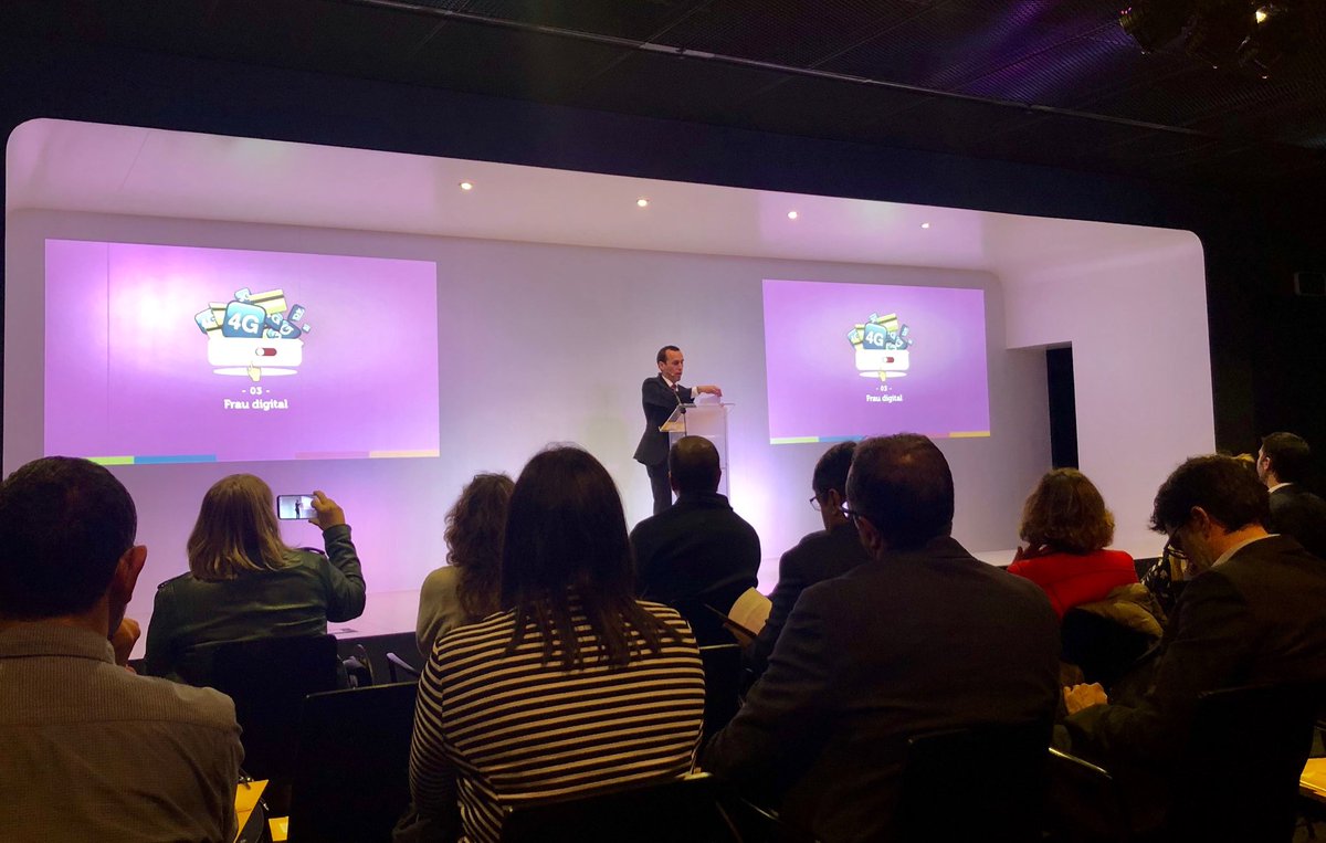 safeusercorp's tweet photo. Oriol Torruella Director General del #CESICAT explica la campanya ‘Practica els hàbits cibersaludables’  #InternetSegura ⁦@elcibernarium⁩ https://t.co/F1qwXdszZy