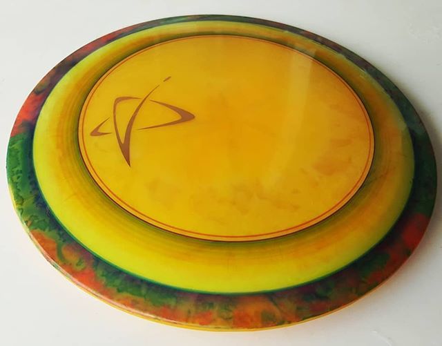 ProdigyDisc's tweet photo. This H3 V2 might get lost in the fall colors 🍂 Would you bag it or keep it for the collection? #prodidye
•••
📸 @rec_disc_dyes
#prodigydisc #poweredbyprodigy #throwprodigy #discgolf https://t.co/A3c7vCNbX7 https://t.co/Pj8sdetl9K