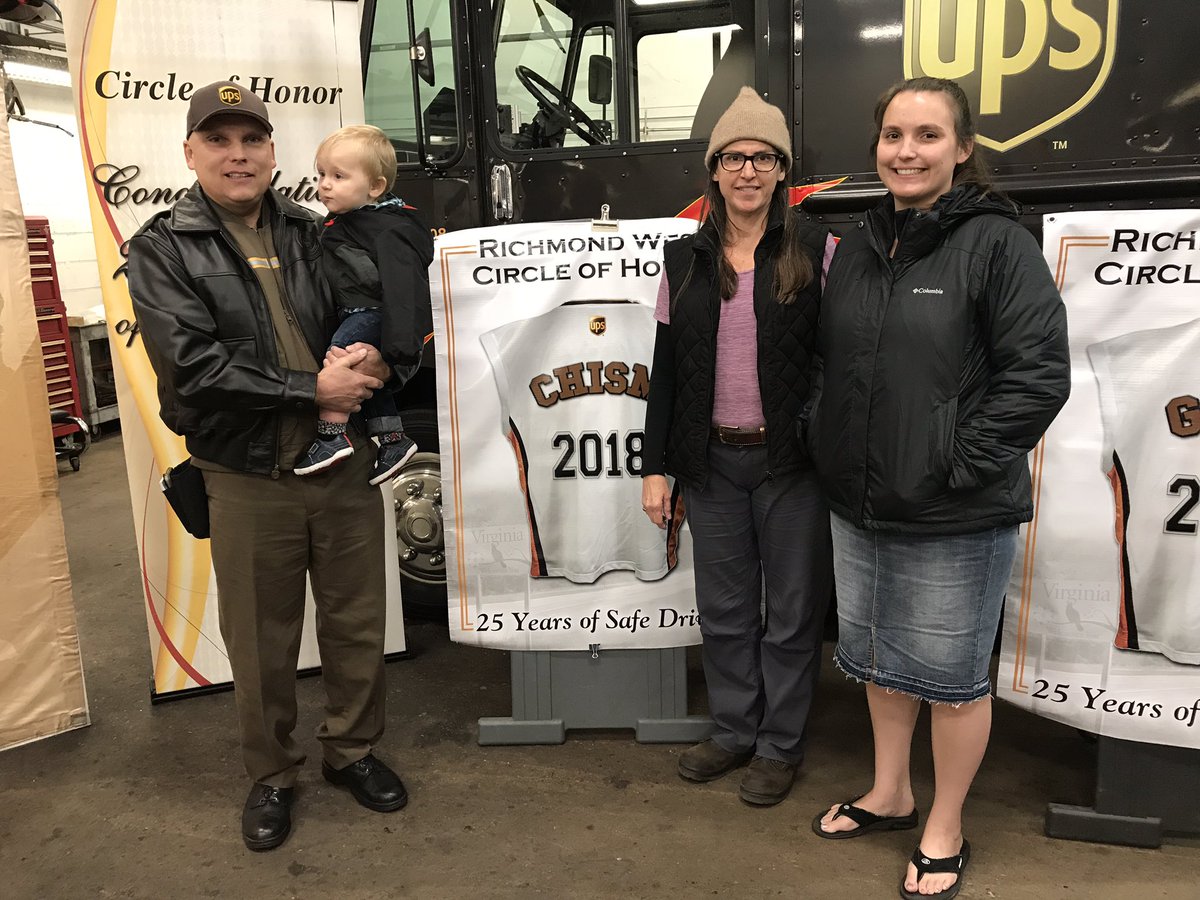 EMajeticUPS's tweet photo. Congratulations to 4 of the Mid-Atlantic Districts finest!  Milton Taylor, David Clay, Kenny Chism and Robert Ginn - all Inducted into UPS’ Circle of Honor! @MidAtlUPSers @RichmondSafety #COH https://t.co/I3CaFPnSKe