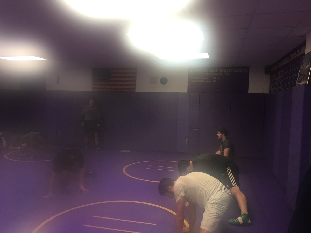 CoachBrush's tweet photo. When you work till the walls sweat and the room is filled with steam! #OBWrestling #TheyNeverQuit #WeDontStopWhenWereTiredWeStopWhenWereFinished @KTrentowski https://t.co/wjg0FPnZ9V