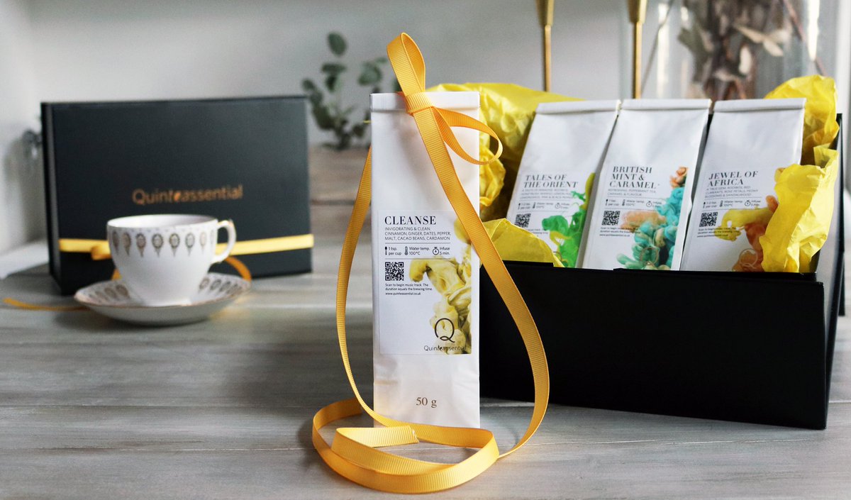 Give the gift of a little #metime ⭐️ Our Caffeine Free All Stars gift set brings together four of our favourite #calming #caffeinefree blends, for the perfect wind-down accompaniment after a busy day ⭐️🌿 quinteassential.co.uk/product-catego…