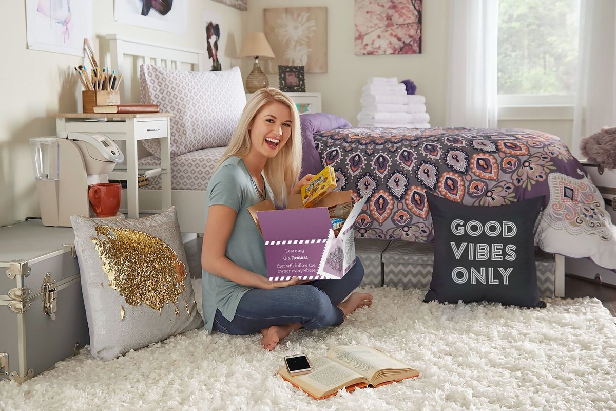 The holiday season can make us all a little nutty, so send your college student a little reminder that you love them--and that they'll be home soon for Thanksgiving break! #OCMCOLLEGELIFE #CarePackage bit.ly/2AX79L2