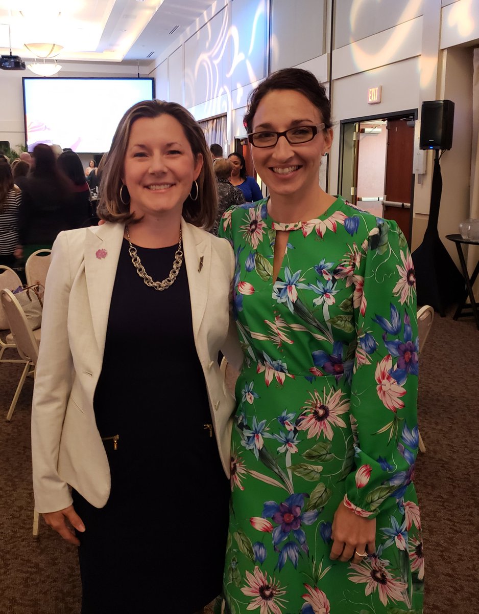 ConnectForMore's tweet photo. Always a pleasure seeing this lovely lady out & about! #NationalPhilanthropyDay #bossmommies #wecleanupnice #ConnectForMore #MyMABS https://t.co/6sBqBkPTvM
