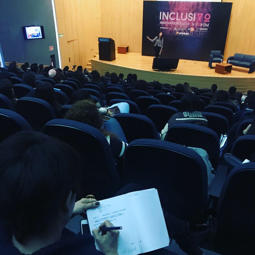 SAPICAmexico's tweet photo. Día 1 | #iiff18 Revolution Reinventa Rebrand presentado en @prospecta_moda @CicegGuanajuato apoyado por @SDESGTO 👏🏻 #somosindustria https://t.co/eUql0En03E