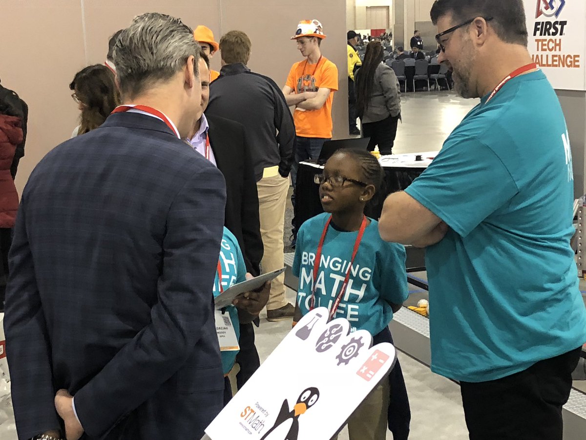 DanaPawinski's tweet image. Our future innovators and STEM talent teaching how ST Math helps build the pipeline @ROKAutomation #Autofair18 @MIND_Research #stmath #mathminds #makeitloud