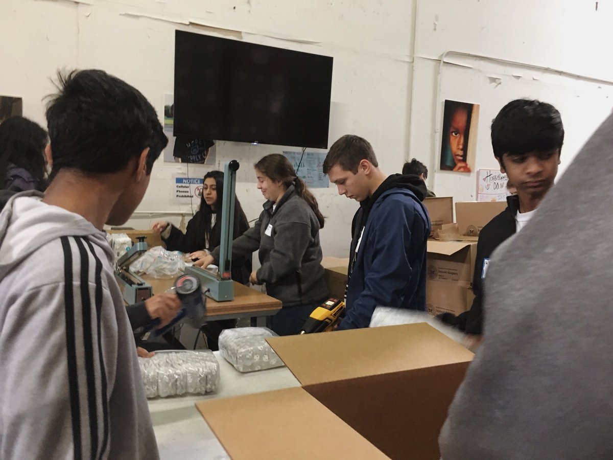 stuco_newtech's tweet photo. New Tech Gives Back at Hope Supply Company! #NewTechGivesBack #NthcEMPOWER @HopeSupplyCoNTX https://t.co/Tn0YAVds9W