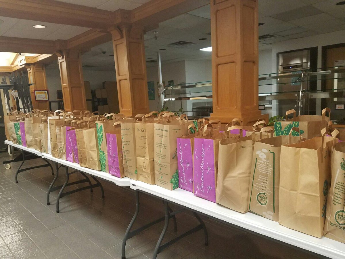 AlcPanthers's tweet photo. Images from our STAR Parent Night/Did You Know?/Food Drive event from last night! Did You Know covered CTE courses, credits, state testing dates, and testing strategies. #familyengagement #aliefmission #aliefproud #PantherPride https://t.co/TIk5SkX29W