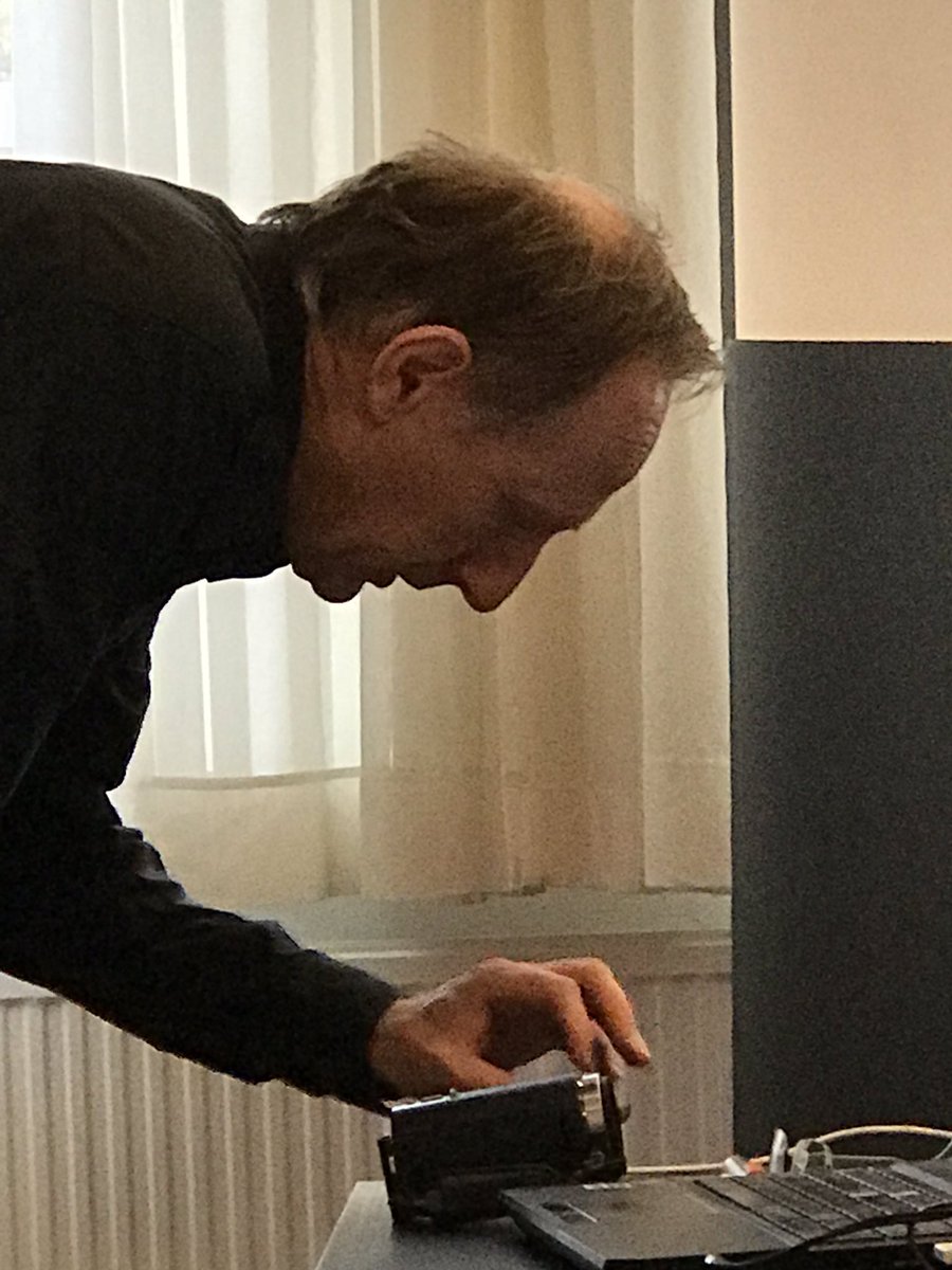 Scholingsdag Beeldtaal voor Beeldcoaches i.o. door Gert de Graaff. Verwondering, eye openers, lachen om fouten van anderen en onszelf.