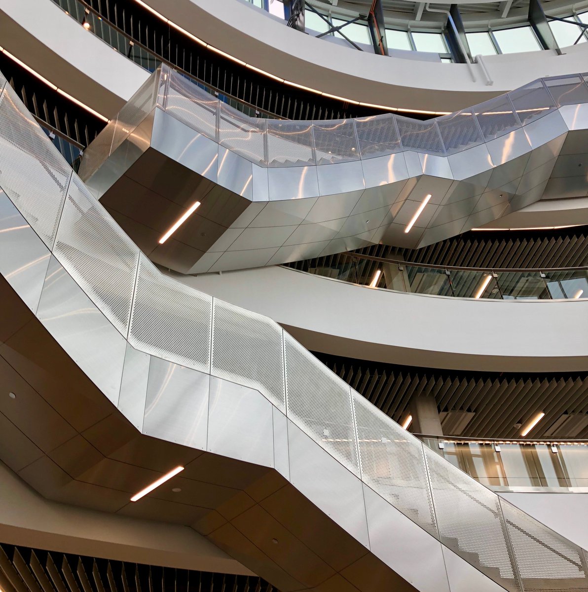 EdifyEdmonton's tweet image. @NAIT&apos;s new Productivity and Innovation Centre (PIC) is 190,000 square feet of inspiration that includes a hub for applied research activity, acceleration spaces for businesses, and manufacturing labs — and today is the grand opening! #yeginnovation #yegarchitecture