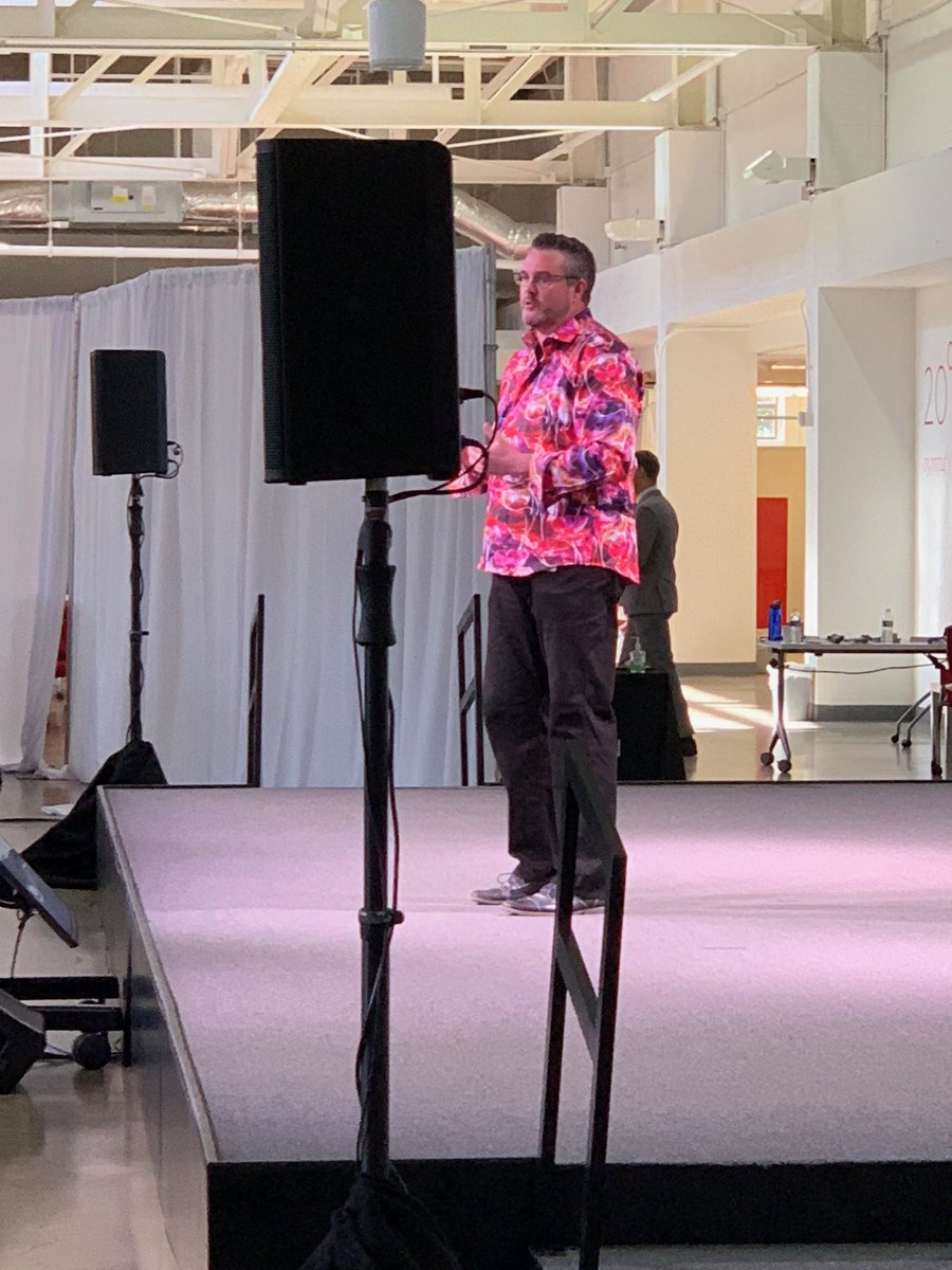 JohnReale's tweet image. Standing room only at TMCx Med a Device Demo Day! Here for the startups and to WITNESS Erik’s new shirt! #TMCxDEMODAY ⁦@TMCInnovation⁩