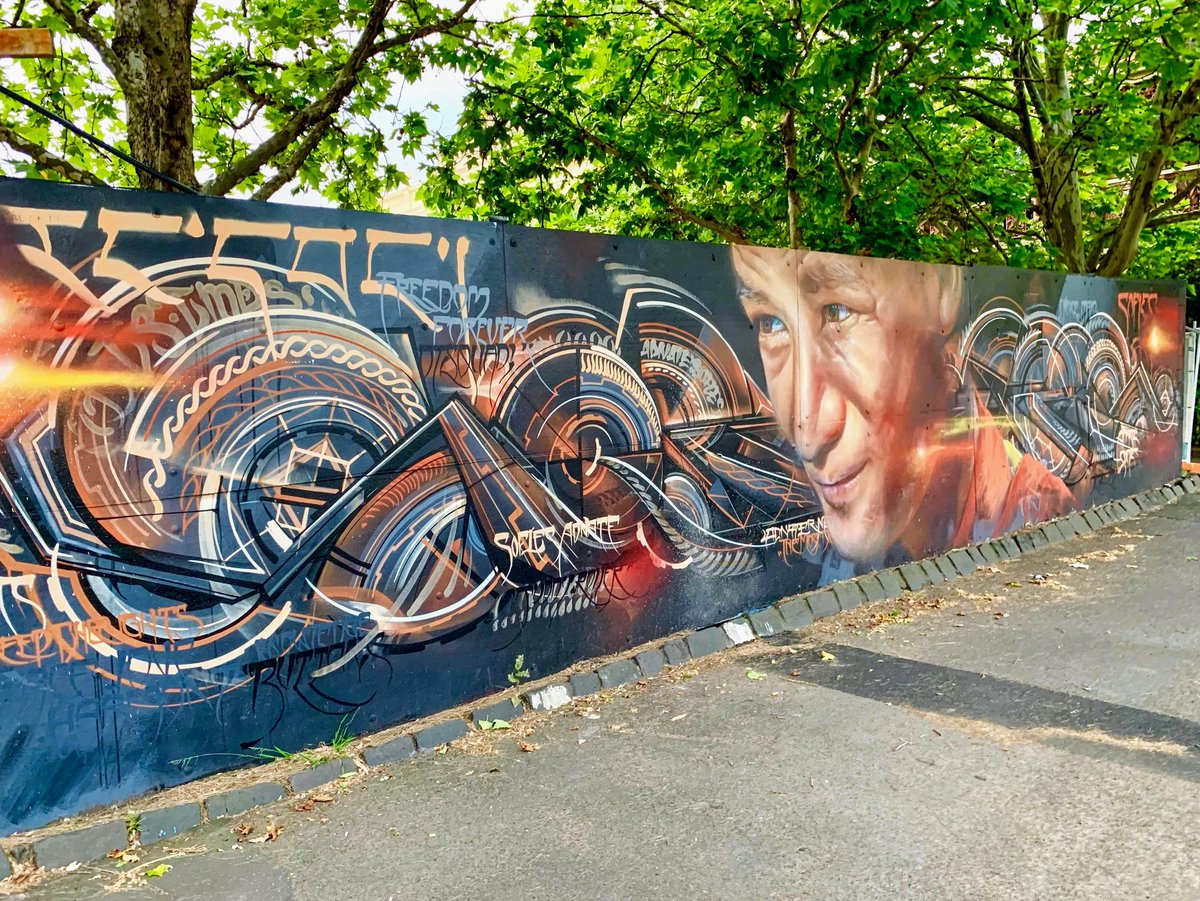 MelbourneUrban's tweet photo. How cool was to find this @adnate walking Alexander Parade 💗
#streetart #adnate #Graffiti #graffitiart #melbourne https://t.co/quH3556J58