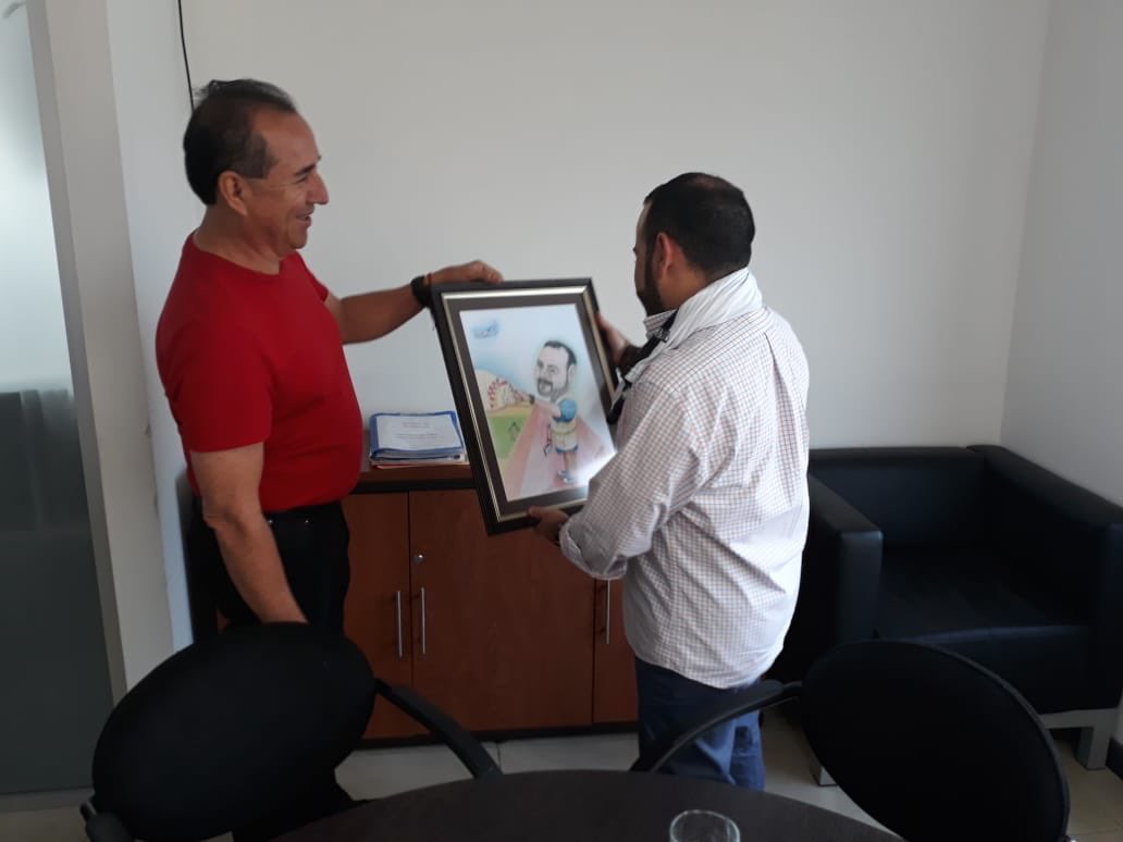 JorgeWated's tweet photo. Que grato saber que el cariño de la gente se manifiesta en detalles que inundan el corazón de emoción, alegría y gratitud. Demostraciones como estas las llevaremos guardadas como inolvidables y grandes recuerdos. https://t.co/mg515gmhoi