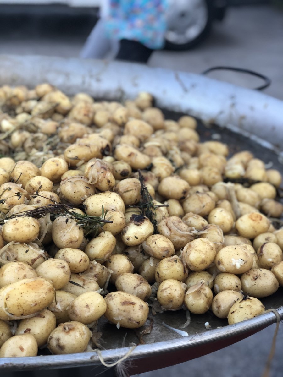 Chickenandpig's tweet photo. Ripon Market Thursday
We can have a fantastic tasting dinner ready to collect at a time to suit, EASY!
We even deliver to town centre businesses
Great tasting super healthy lunch options
Buy from a local family business serving local fresh food
#glutenfree
#shoplocal
@Harrogatebc https://t.co/EzsKnDa0iC