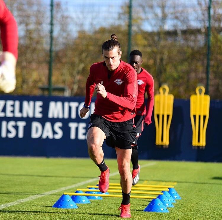 RB Leipzig English (@rbleipzig_en) on Twitter photo Great to see you again, <a href="/atincnukan93/">Atınç NUKAN</a>! 👋
Ati was back for parts of training today, making his return after a cruciate ligament injury 💪
🔴⚪ #DieRotenBullen Great to see you again, <a href="/atincnukan93/">Atınç NUKAN</a>! 👋
Ati was back for parts of training today, making his return after a cruciate ligament injury 💪
🔴⚪ #DieRotenBullen