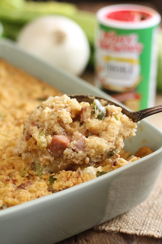 SouthernBite's tweet photo. This Creole Cornbread Dressing is the perfect thing to add to your Thanksgiving menu if you want to add a little zing! It's got all the classic flavor of cornbread dressing, but with the added kick of andouille sausage and @TonyChacheres creole seasoning! https://t.co/lSLZyjkYK1 https://t.co/WaJiI50gny
