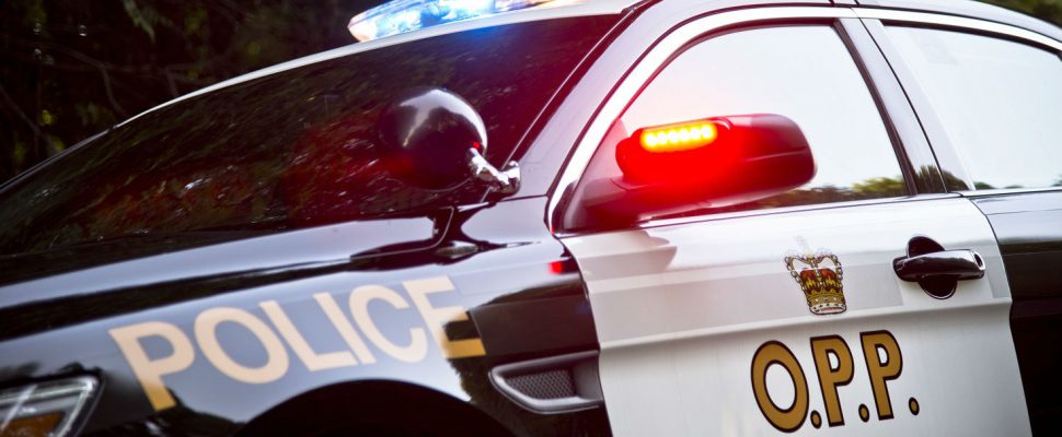 A youth was caught driving on Highway 401 allegedly high. blackburnnews.com/chatham/chatha… #CKONT https://t.co/UhdEXei8lT