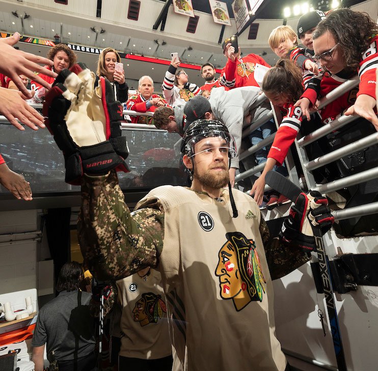 The camouflage jersey I wore is now up for auction! 

Bid now and support the <a href="/USO_of_Illinois/">USO Illinois</a> ➡️ onego.al/vDpr30mBO0C