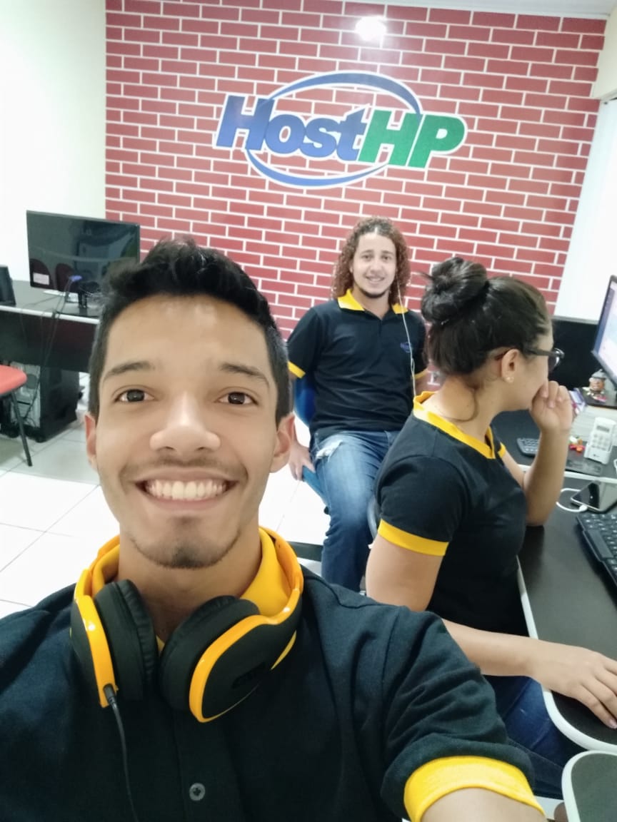 cloudxoficial's tweet photo. Aguardando o feriado! rs

https://t.co/lI5AaQCCWO

#HostHP https://t.co/myljSobPjH