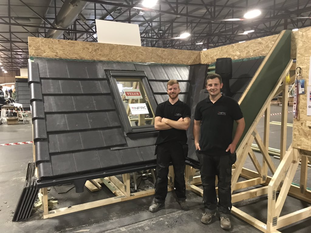 Bobtheslater's tweet photo. Well done Will and Donald on their first task, tomorrow the hip and chimney rig https://t.co/6yUWfnpDQS