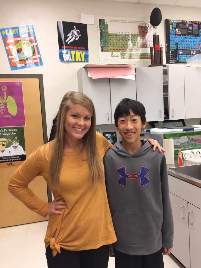 MissBunyard's tweet image. Birthdays are more fun when you get to celebrate and share them with 2 great students!  Happy Birthday Olivia and Nicholas! #cms8bluescience