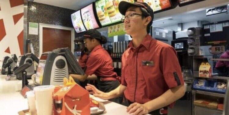 Dr_aFssX4AAv_6c?format=jpg&name=900x900