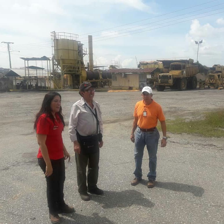 SATEToficial's tweet photo. Gerencia de Minas del #Satet junto al Ministerio de Desarrollo Minero Ecológico realizaron inspección a 9 nueve empresas del Eje Panamericano del Estado trujillo @GobTrujillo @RangelSilva4F @ajacquep https://t.co/O5QsLOrVwx