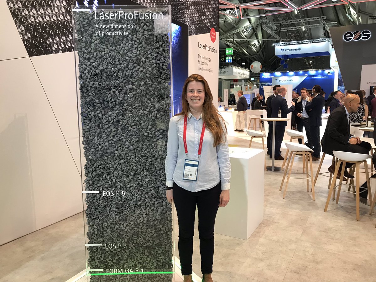 beauhannapianna's tweet image. Journalist for scale... (of course) #Formnext2018