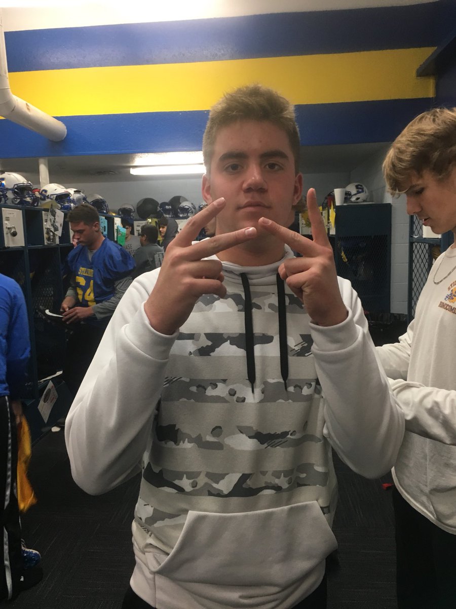 Isaacmesa8's tweet photo. @GundyGunnar said if I get 1000 retweets I get his car https://t.co/Ve76QfOcDz